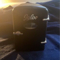 Mini Fridge 
