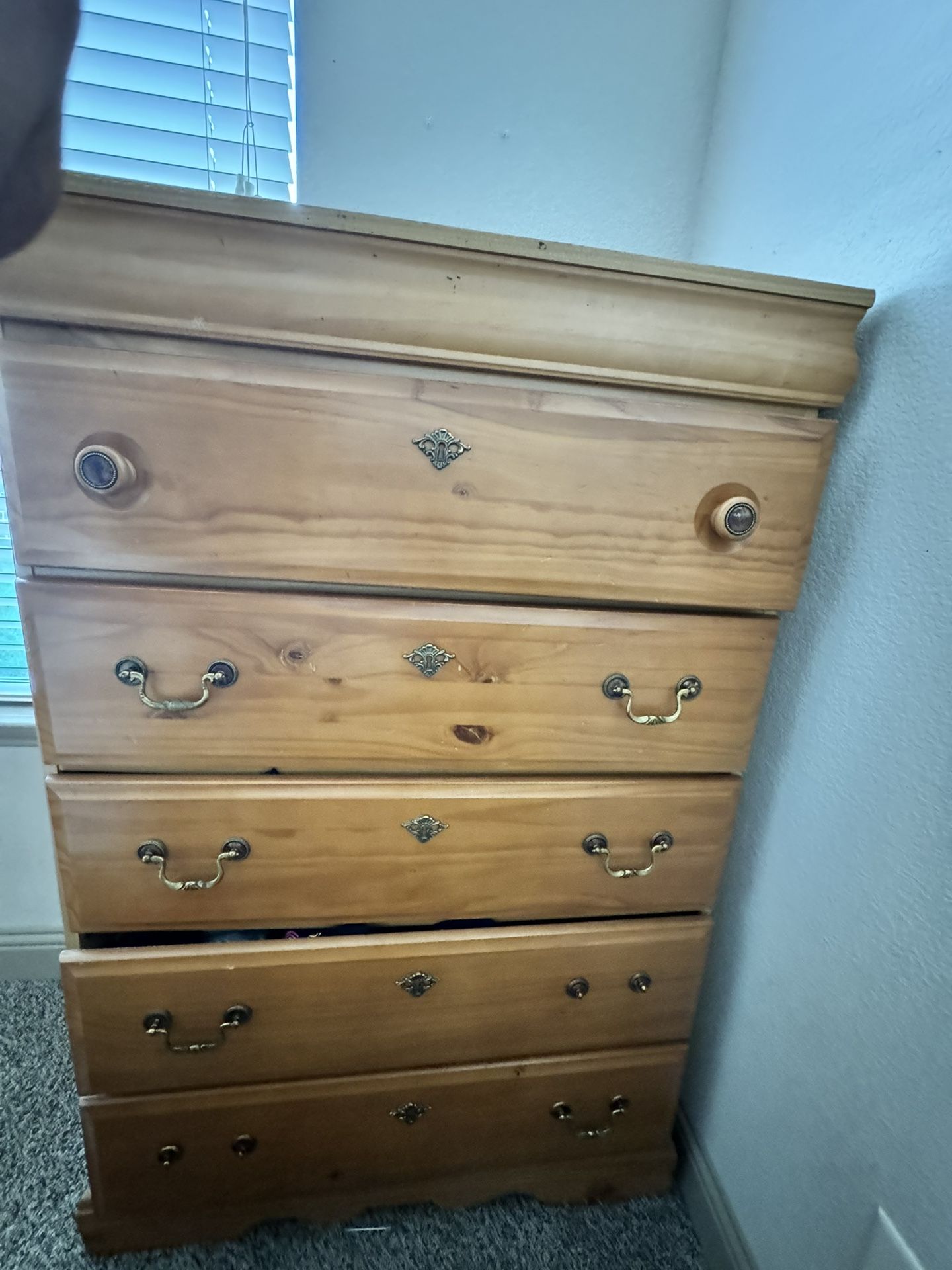 Queen Size Frame And Dresser
