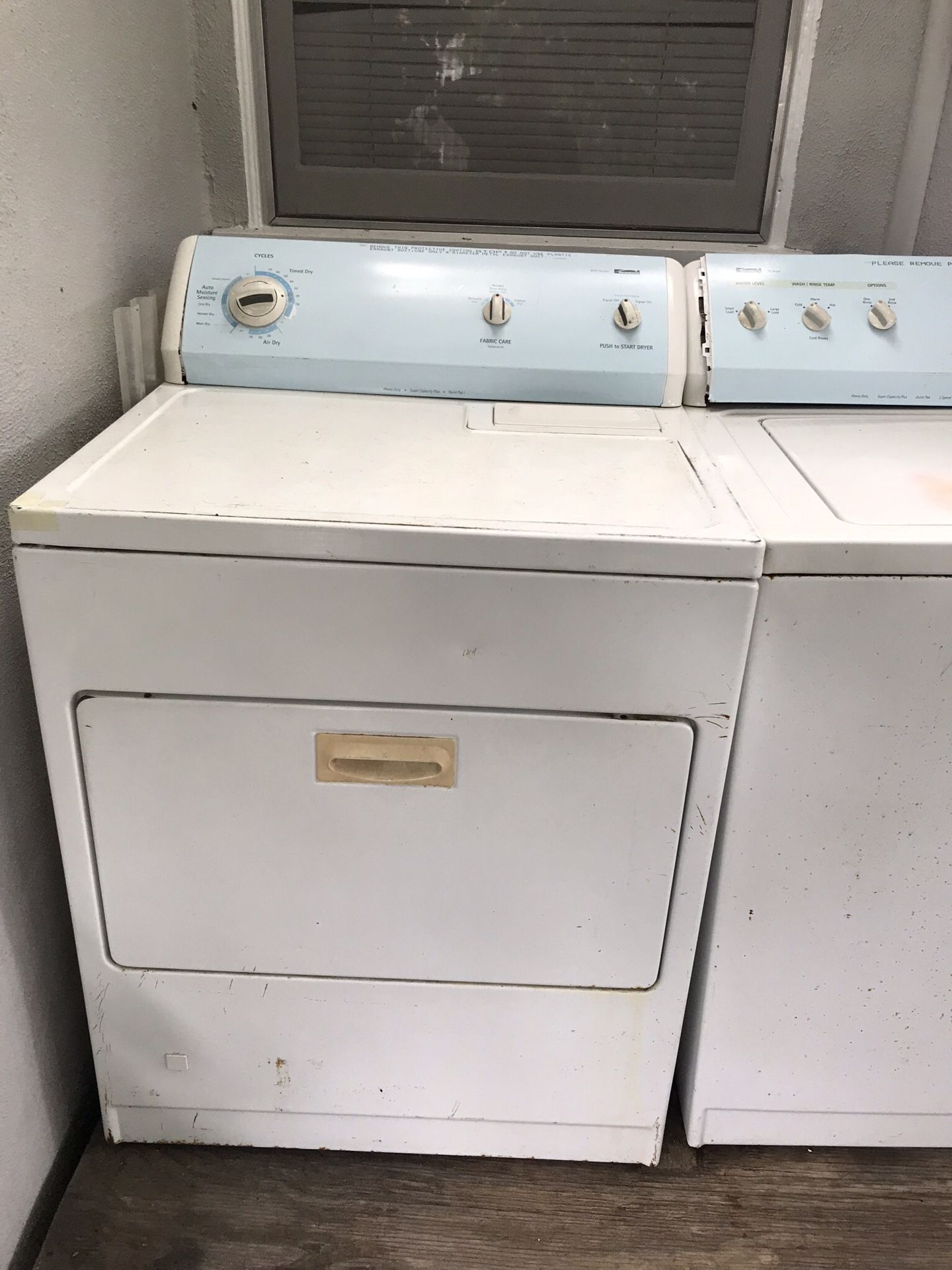 Kenmore 600 series gas dryer $50used and works great. A little rust on the top. Clean on the inside.