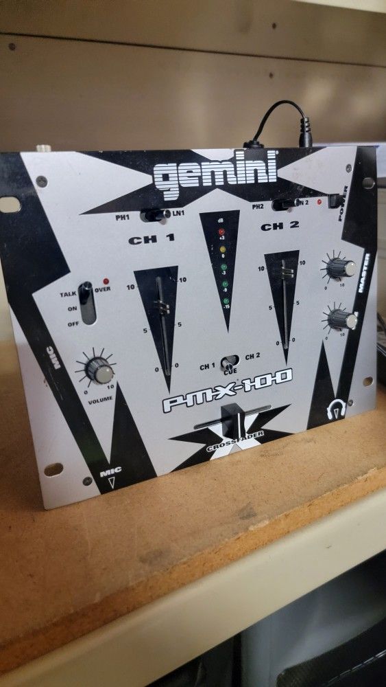 Gemini PMX-100 DJ Mixer 