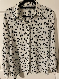 Women’s Size Medium Black White Print Blouse Button Front Long Sleeve