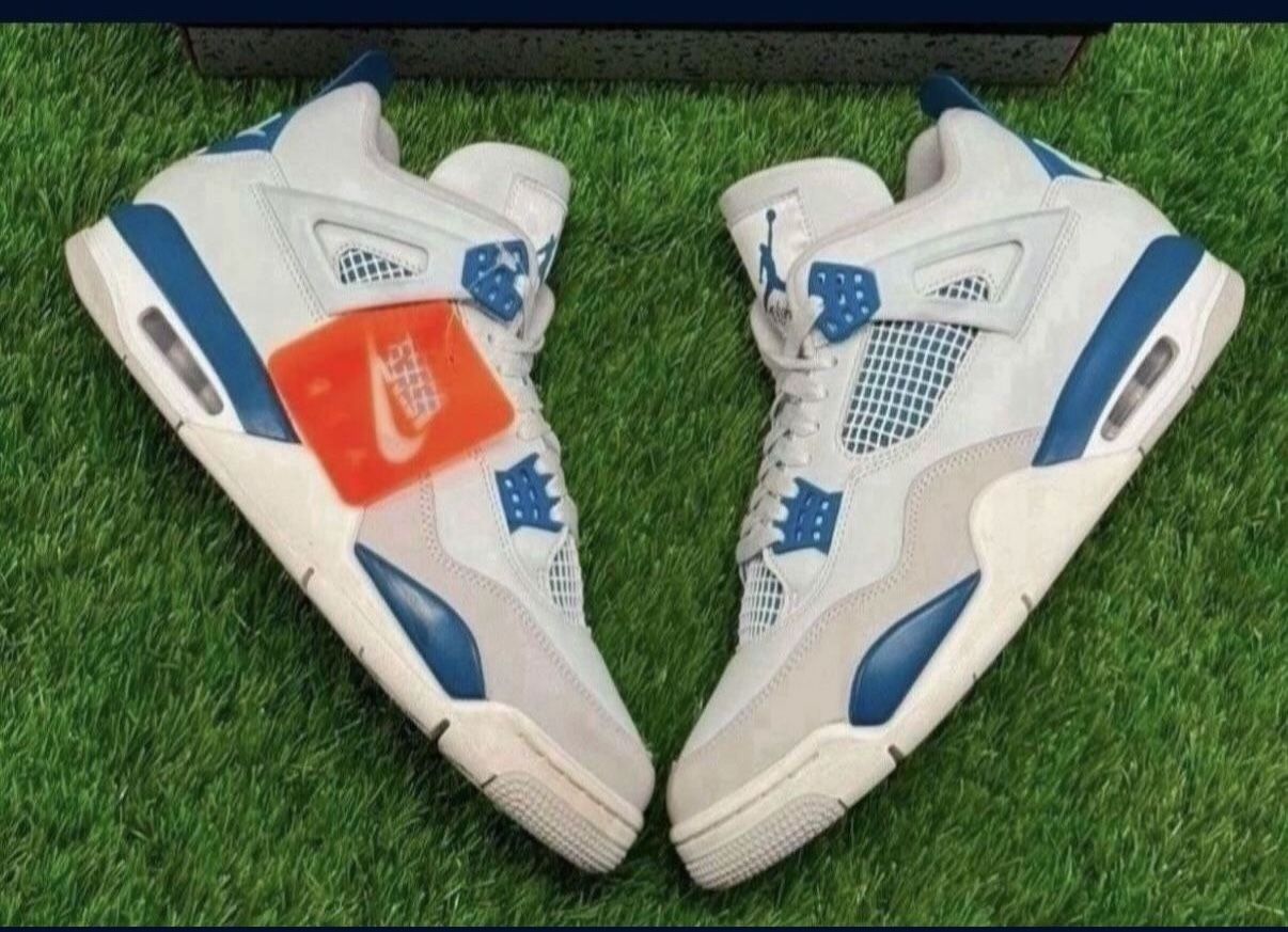NEW Jordan 4 Size 9/10/13