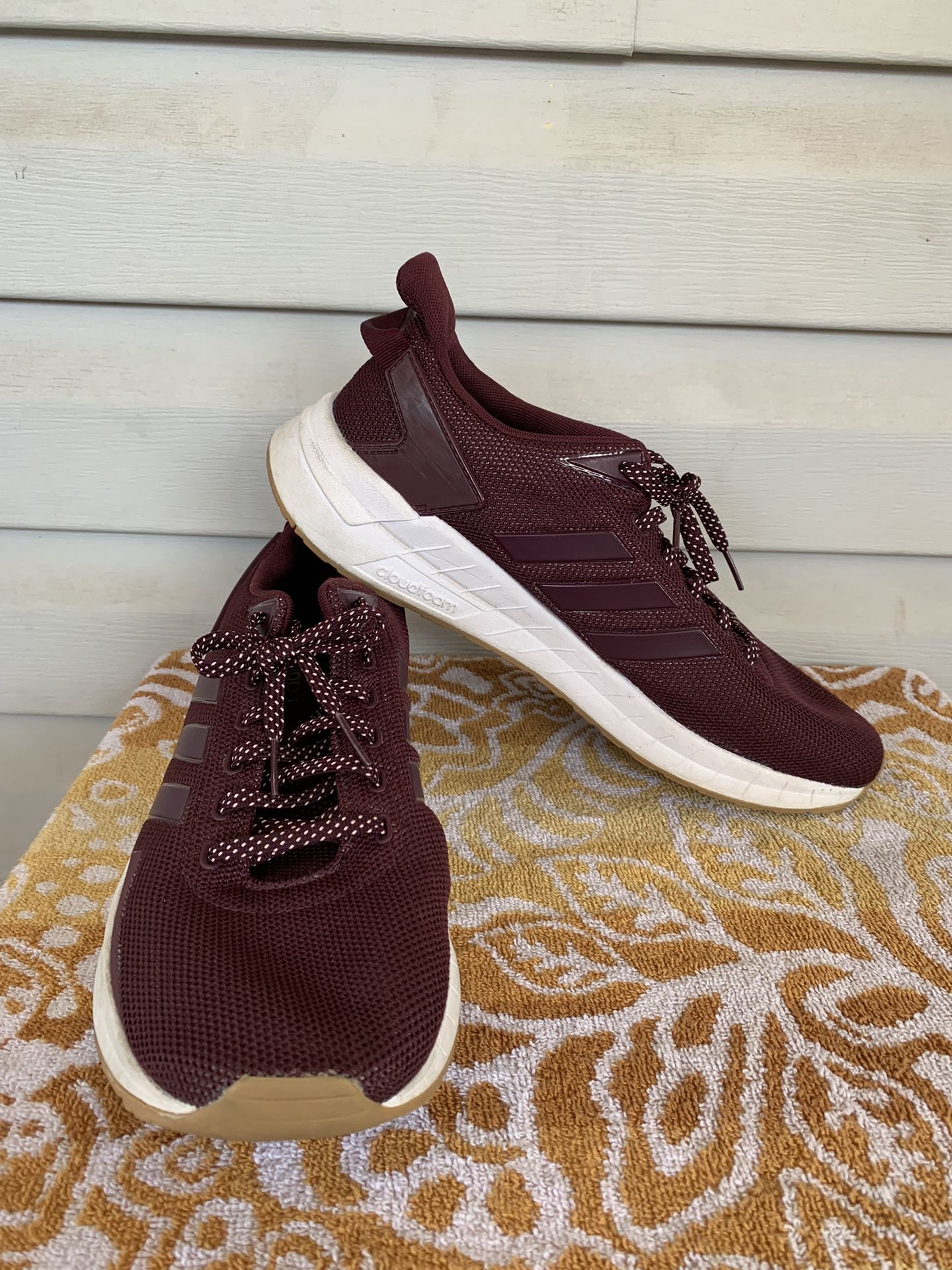 Adidas Questar Ride Running Shoe - Women's size 10