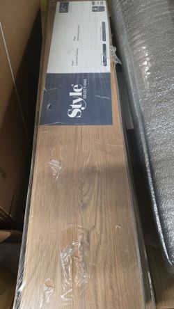 Style Selections 8mm Laminate Flooring + SPC shaw 5mm + underlayment