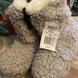 Women Soft Slippers Size S/M