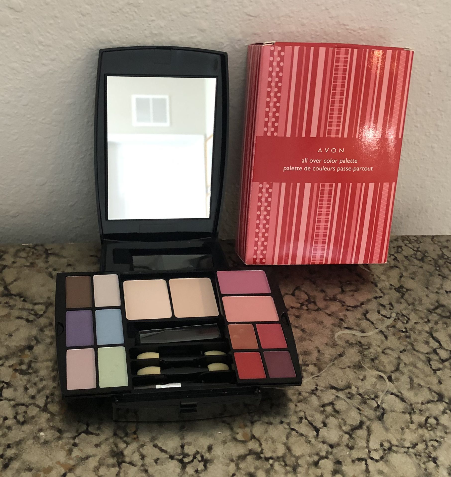 Avon Makeup All Over Color Palette 4 Lip/ 6 Eyeshadow/ 2 Blush/ 2 Face Powder 2004. - New In Box