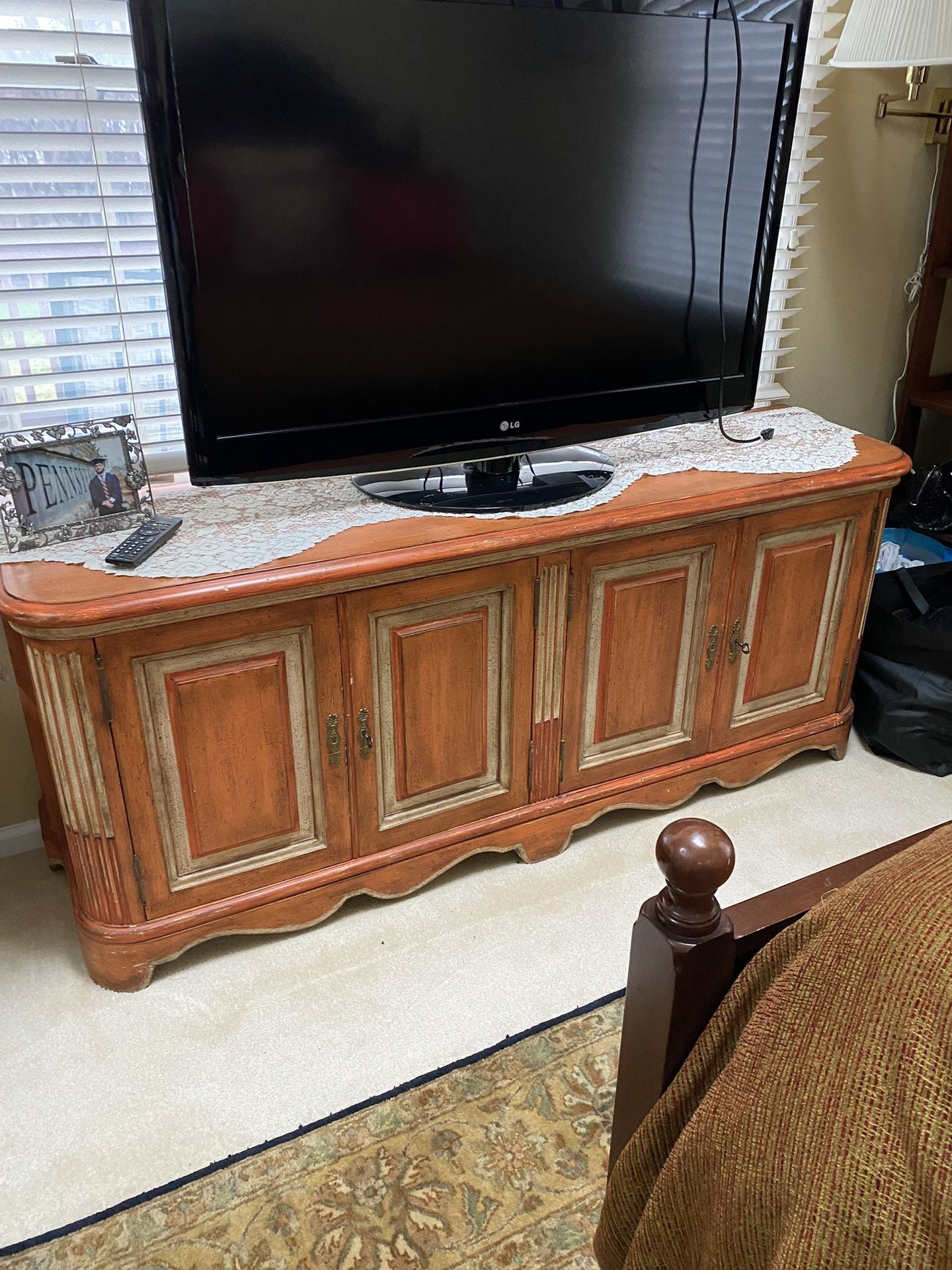 Buffet / Console / Cabinet 