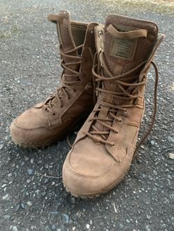 5.11 A/T men's boots - size 10.5 W