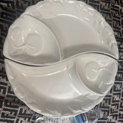 2-Piece White Pottery Serving Trays