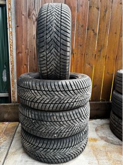 215/60/16 Nokian Tire Set