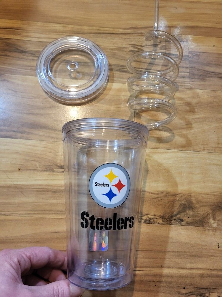 Brand New Vintage Out Of Production Pittsburgh Steelers Tumbler With Spiral Crazy Straw! NFL Officially Licensed!