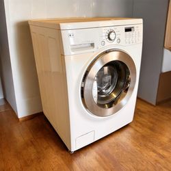 $300 for (1) LG 2.44 c.f Front Load Washer/Dryer Combo White - WM3431HW / 01 
