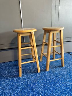 2 Stools