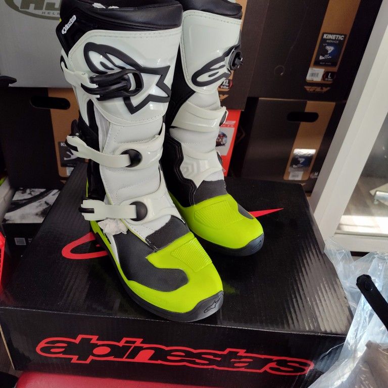 Motocross Off-road Boots For Kids Brand New Size 6. $ 199