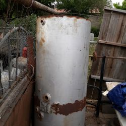 Need Gone Asap. 150 Gal. Tank (Bbq Pit)