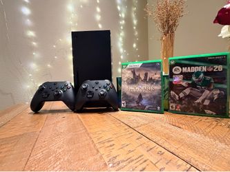 Great Condition Xbox Series X  1TB Bundle Complete Setup
