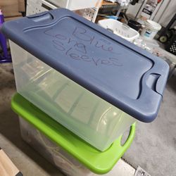 plastic storage containers