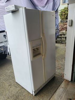 Free Refrigerator whirlpool side by side