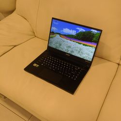MSI GS66 Gaming laptop - RTX 2080 SUPER + 1.5TB Hard drive + 32GB Ram