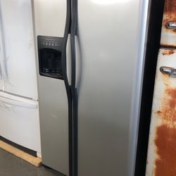 Frigidaire Stainless Side By Side Refrigerator 
