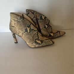 Vince Camuto  Heels