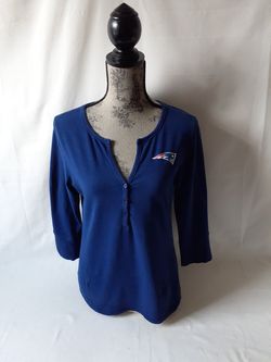 Reebok New England Patriots women's Navy long-sleeve top size L
