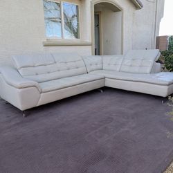 Saporini (Rossini) Italian Leather Sectional - Delivery Available 