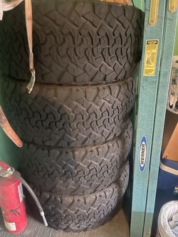 Set of 4 All-Terrain Truck Tires