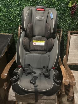 Graco SlimFit 3-in-1 convertible car seat