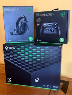 Xbox Series X 1TB Bundle – Razer BlackShark V2 X Headset + Razer Wolverine Ultimate Controller