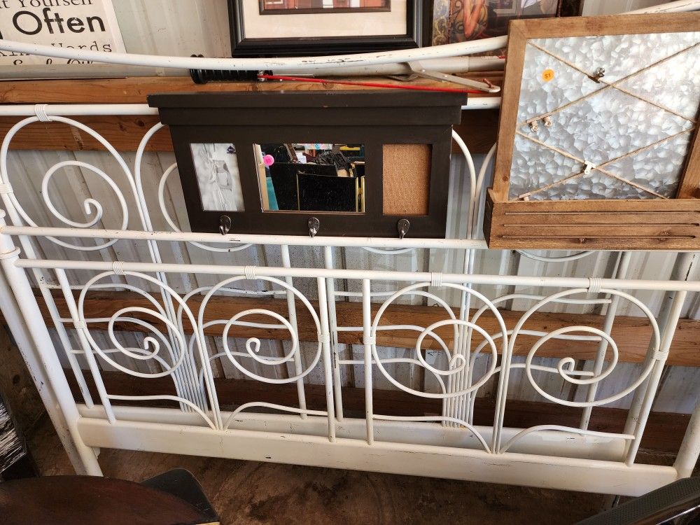 Beautiful Wrought-iron Bed Head And Foot Board