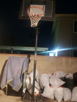 Canasta De Basketball