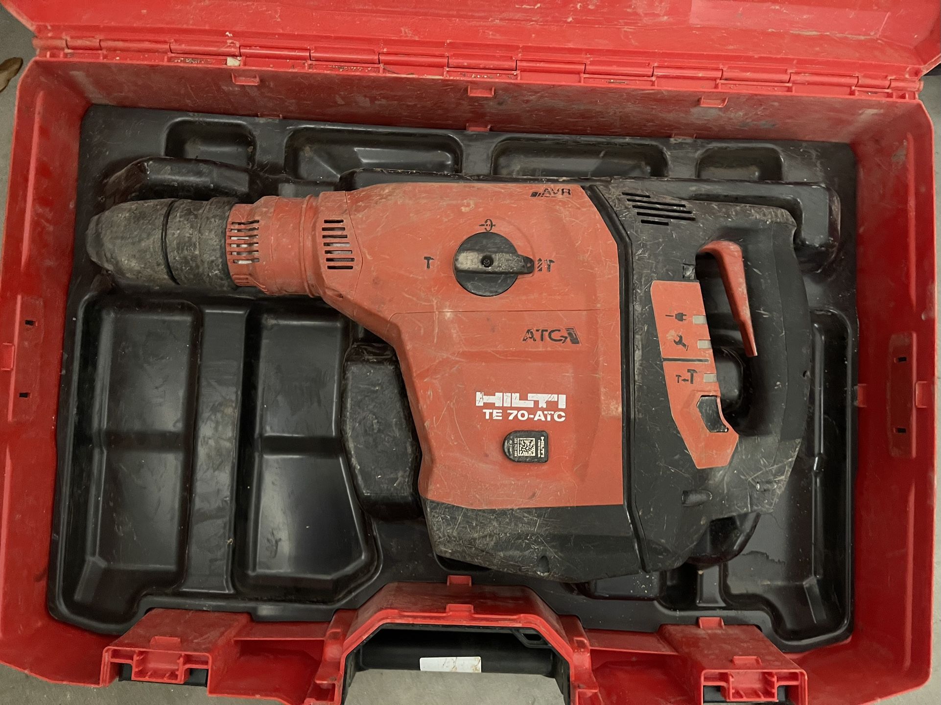 Hilti TE 70 ATC/AVR Rotary Hammer Drill, Concrete Breaker