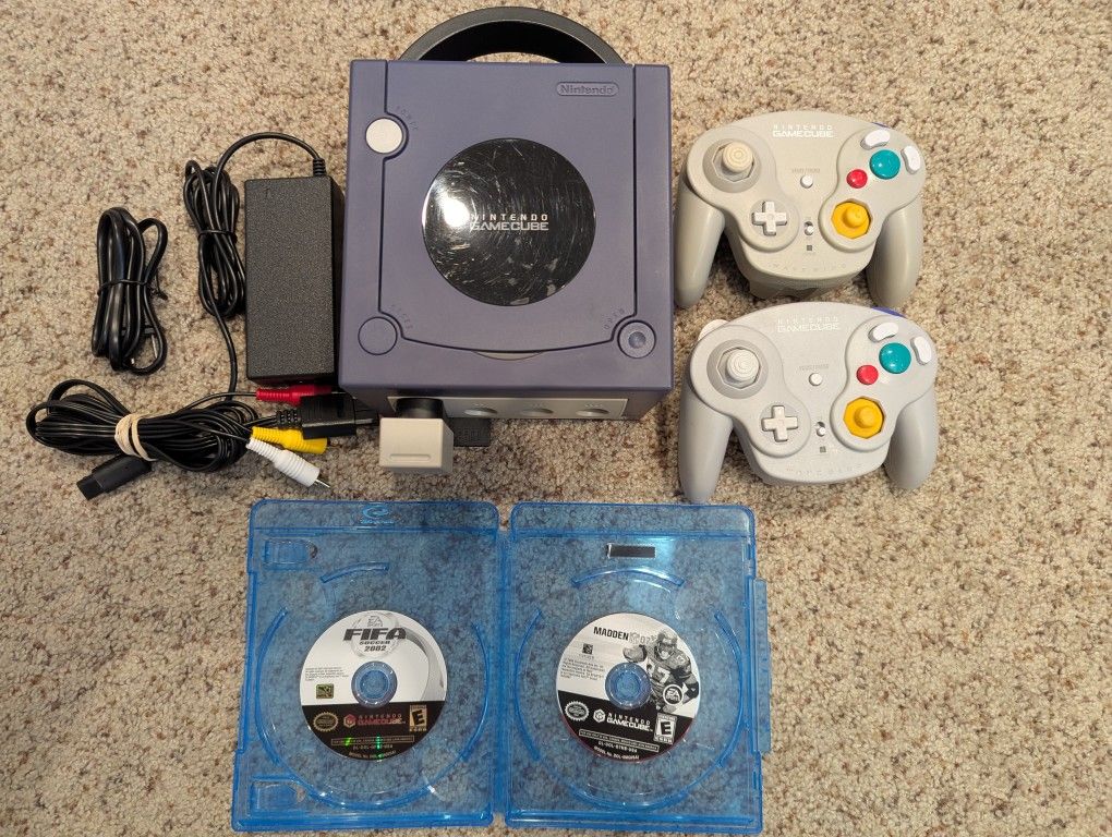 Nintendo GameCube with two original Rare Wi-Fi Wavebird Controllers and Receiver plus 2 Games