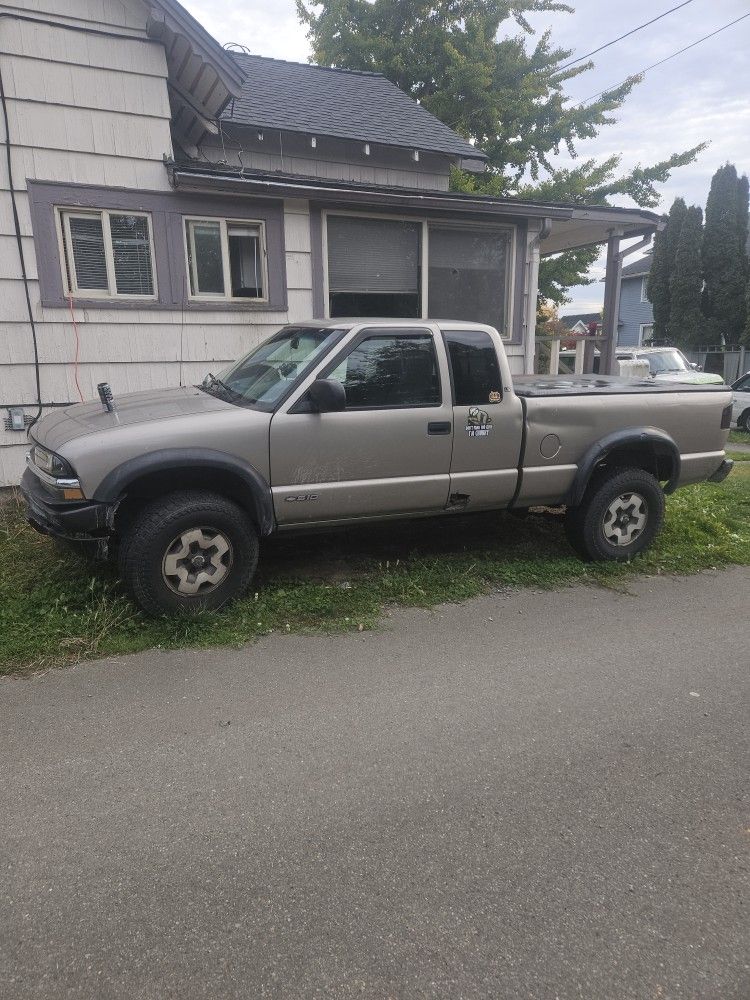 2000 Chevrolet S-10