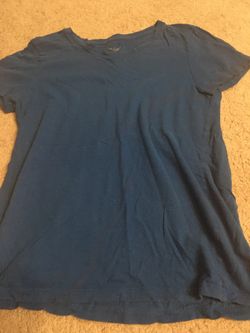 Blue tees shirt