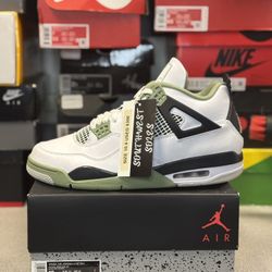 Jordan 4 Seafoam Size 10.5 Men’s Preowned 