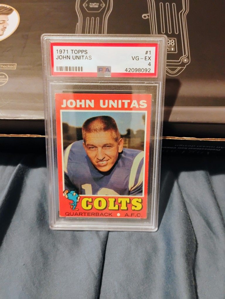 1971 JOHNNY UNITAS TOPPS GRADED TRADING CARD