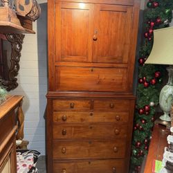 19 Century Beautiful Linen Amor Cabinet