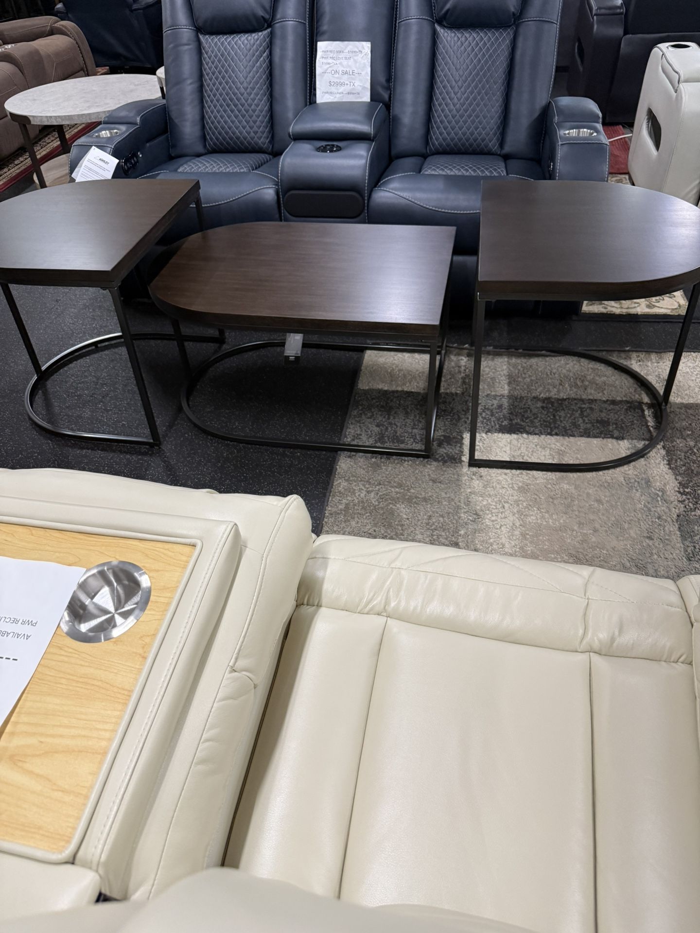 3 Piece Coffee Table Set On Clearence