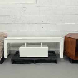 LED Tv Entertainment Stand