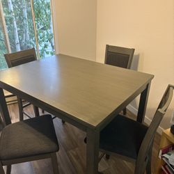 Kitchen Table With 4 Chairs