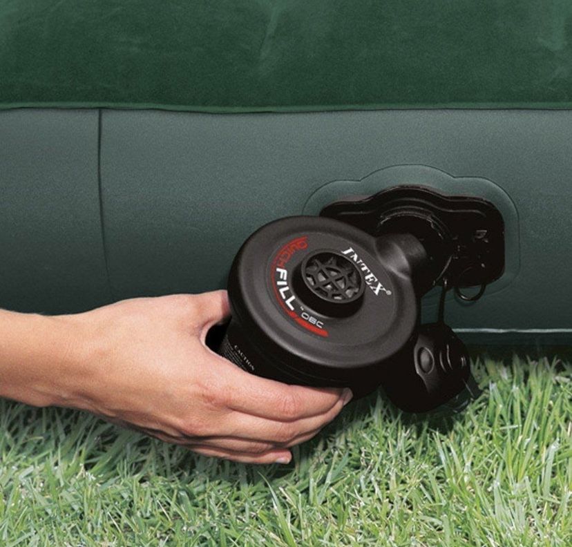 Intex Quick-Fill Battery Air Pump (6 C-cell Battery), Max. Air Flow 13.4CFM