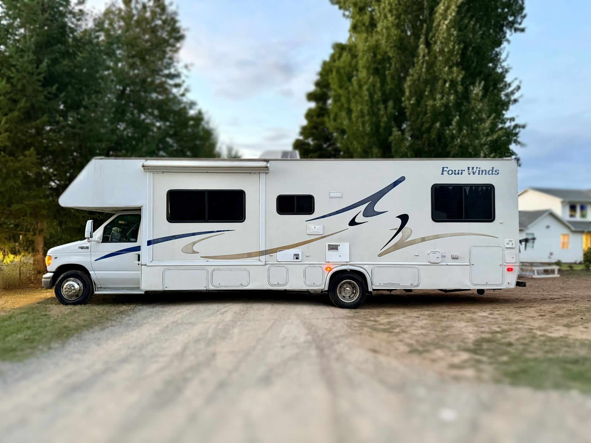 2001 Ford Four Wings Moterhome
