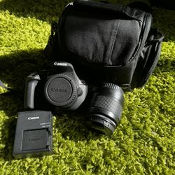 Canon Rebel T7 Camera