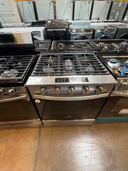 Whirlpool Stainless Steel Gas Range 30”