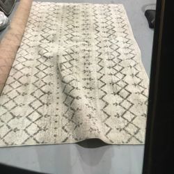 Large Rug Maybe 8x10