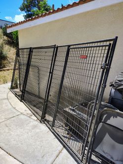 Lucky dog kennel