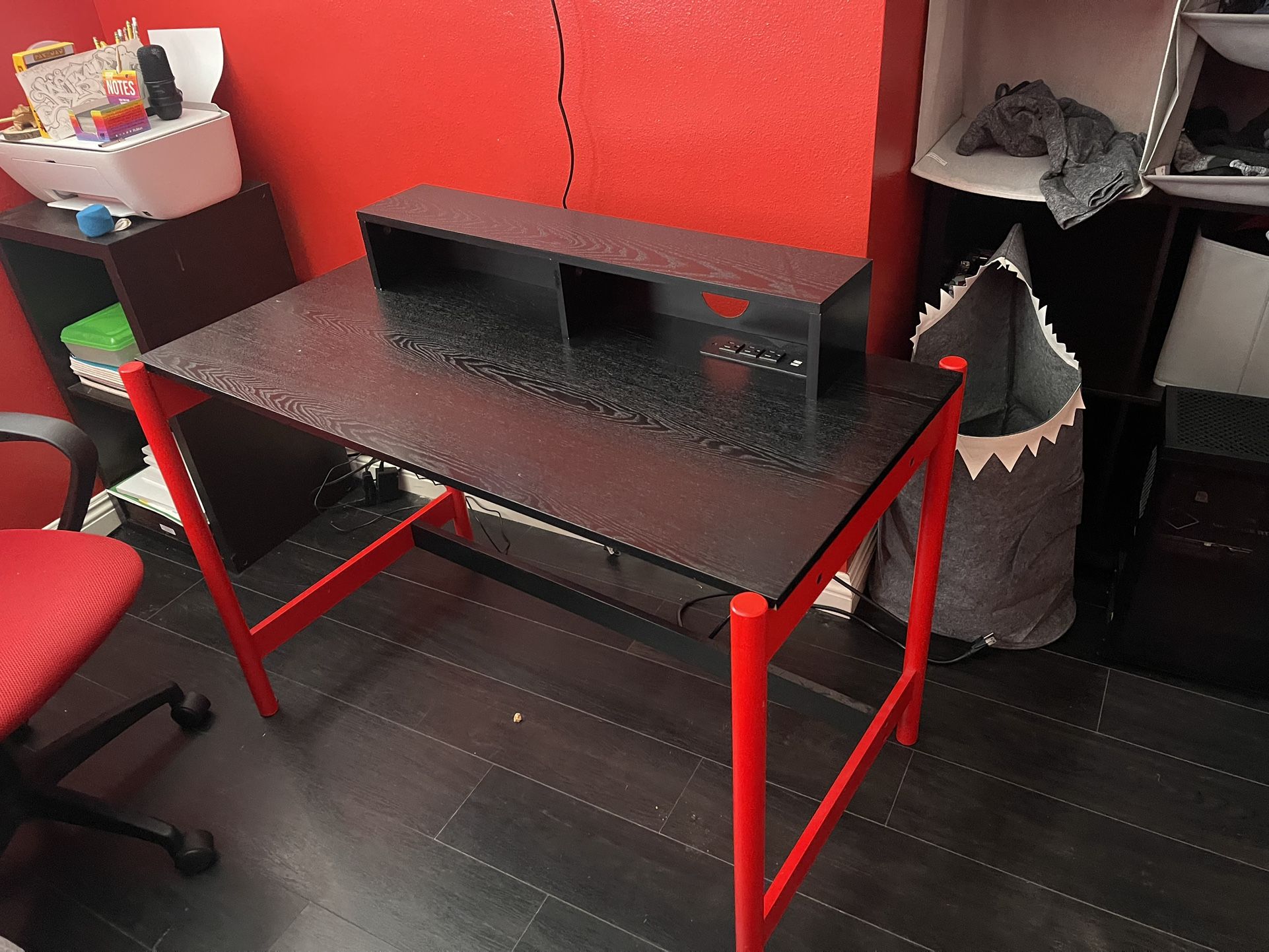 Desk And Chair