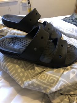 Crocs Women’s Sandals Size 9